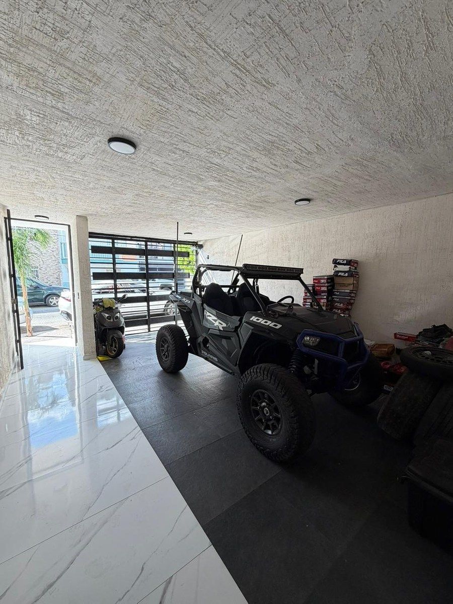 CASA EN VENTA EN OBLATOS - foto 2