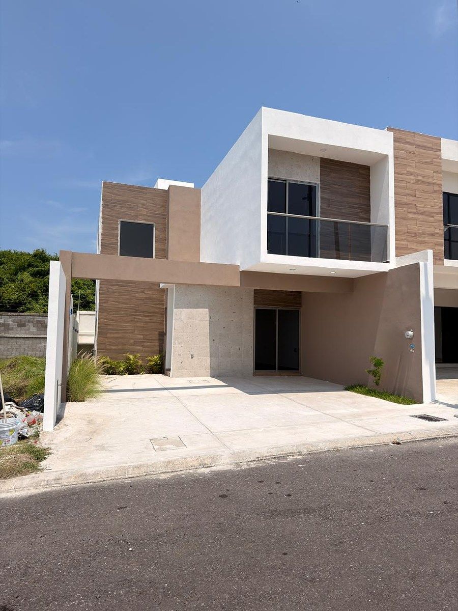 Casa en venta en Lomas del Mediterráneo, foto 1 de 31