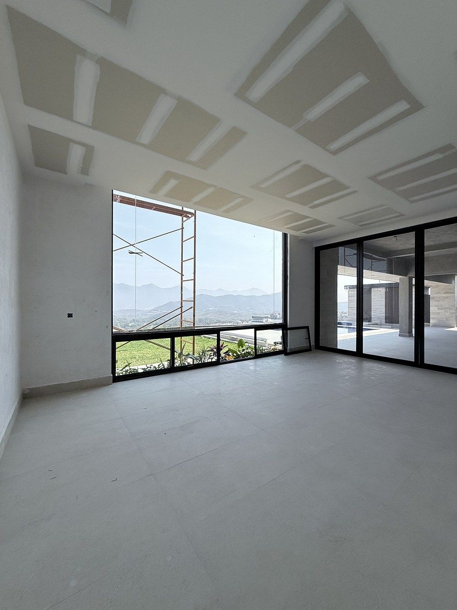 21 of 27: Sala multiusos