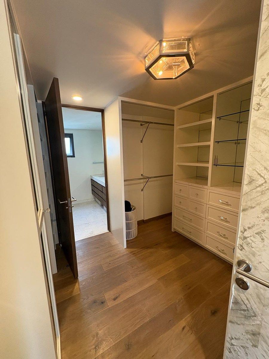 24 de 30: baño-closet