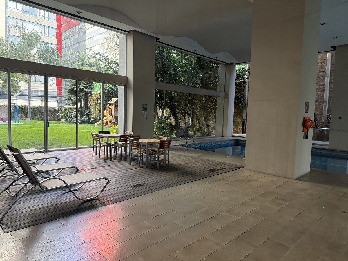 22 de 22: Alberca techada