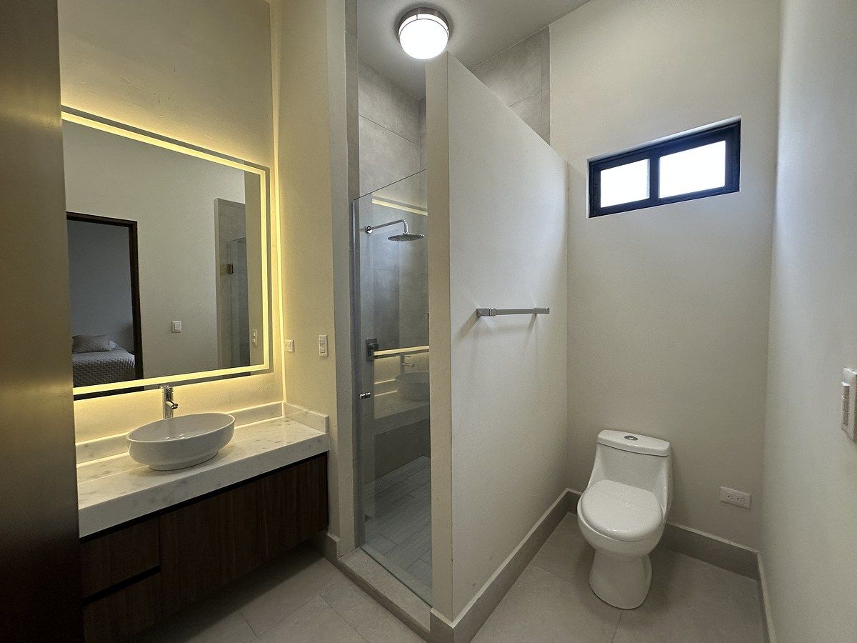 21 of 43: BAÑO REC SECUNDARIA