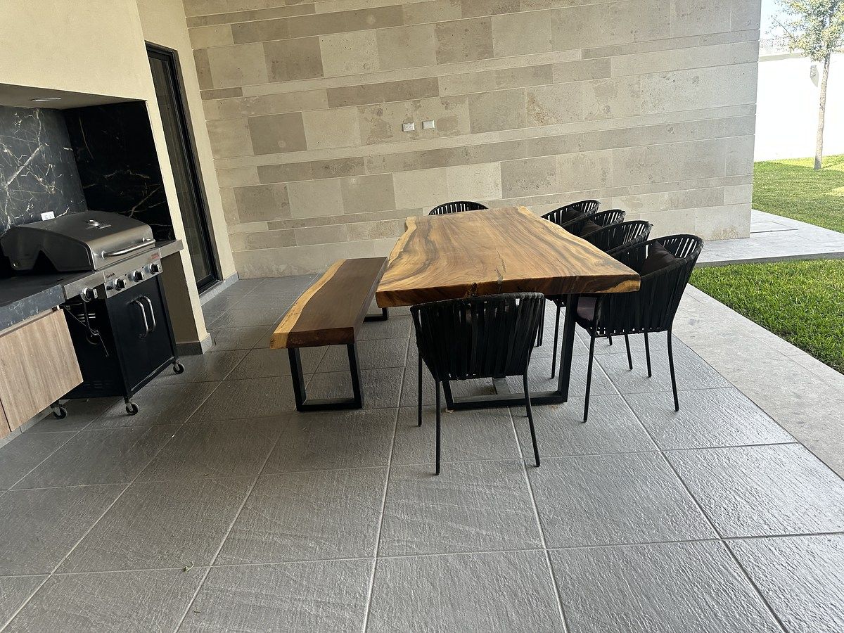 2 of 43: TERRAZA TECHADA