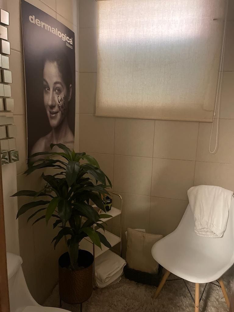 7 de 11: Este espacio puede ser una tercera recamara, con baño