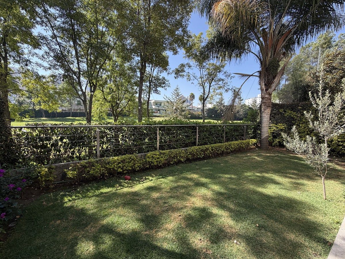 8 de 35: Jardín privado