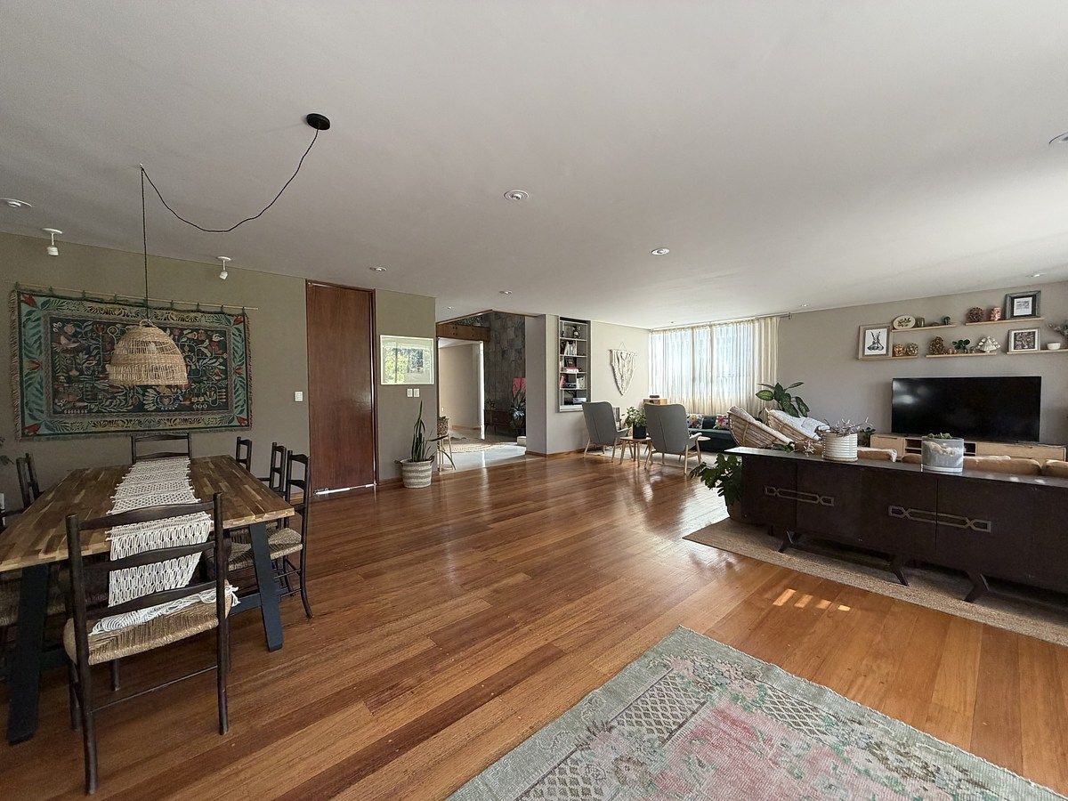 22 de 35: Sala de TV