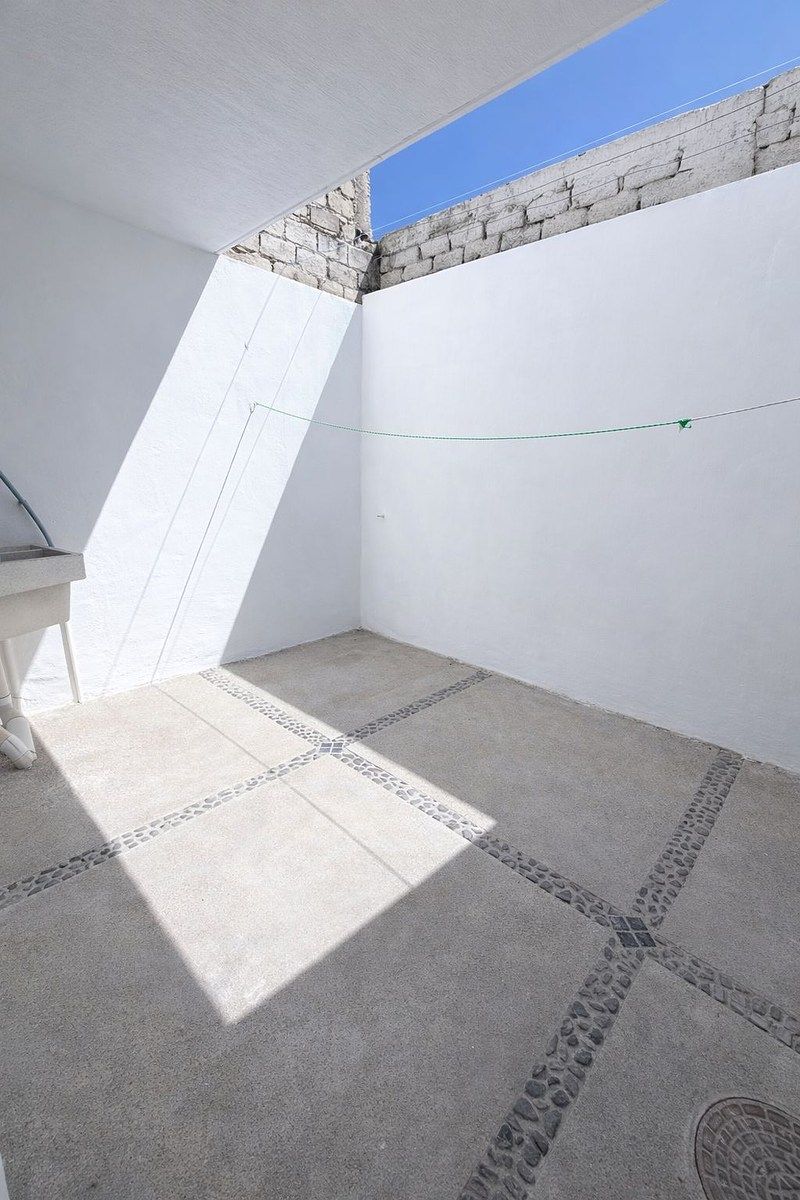 7 de 16: CUARTO DE SERVICIO PB