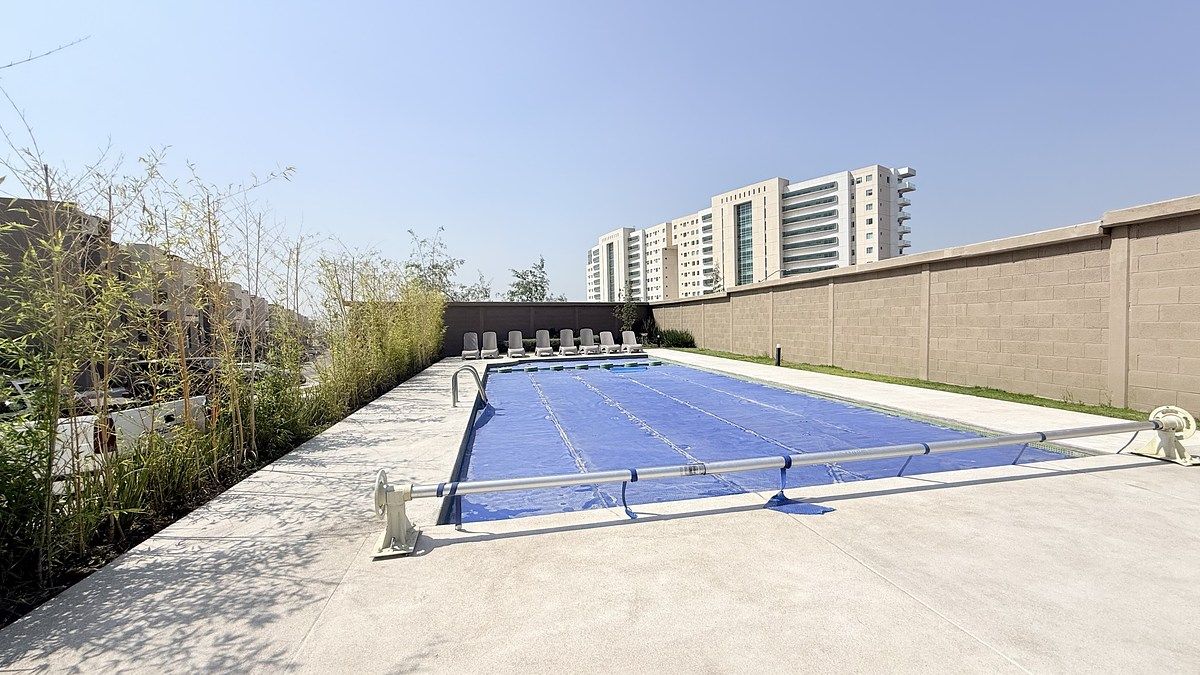 1 de 26: Alberca condominio