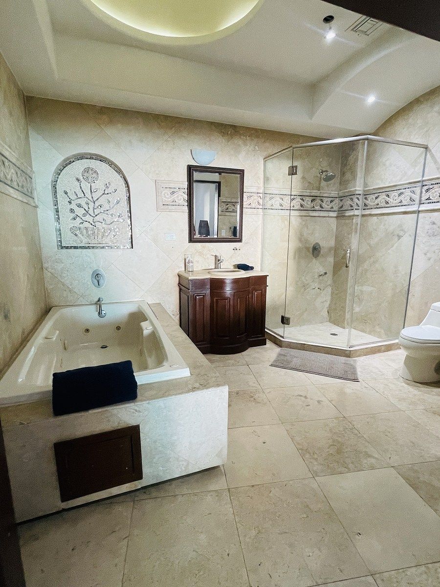 12 de 34: BAÑO PRICIPAL