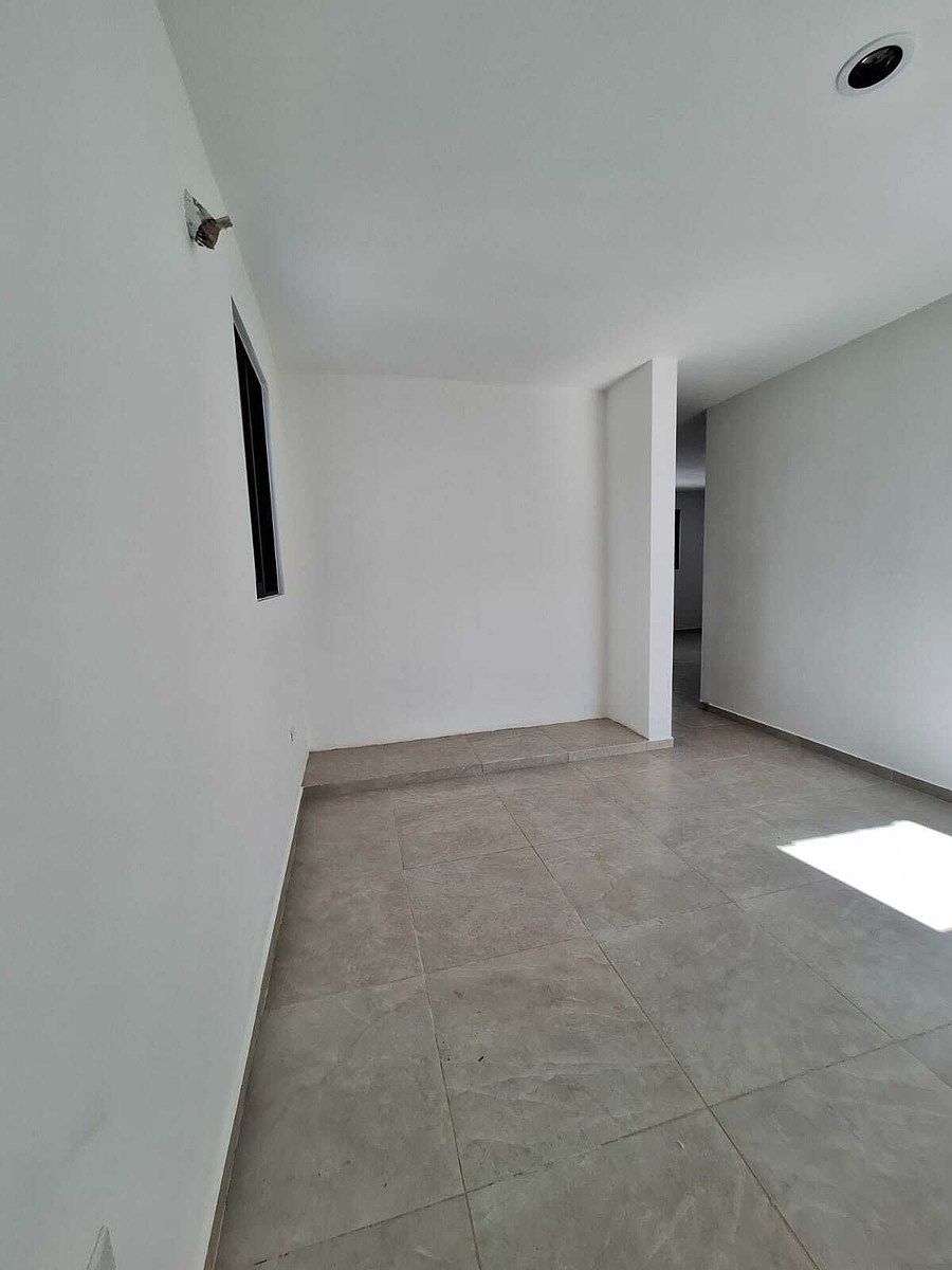 9 de 13: Segunda Recámara