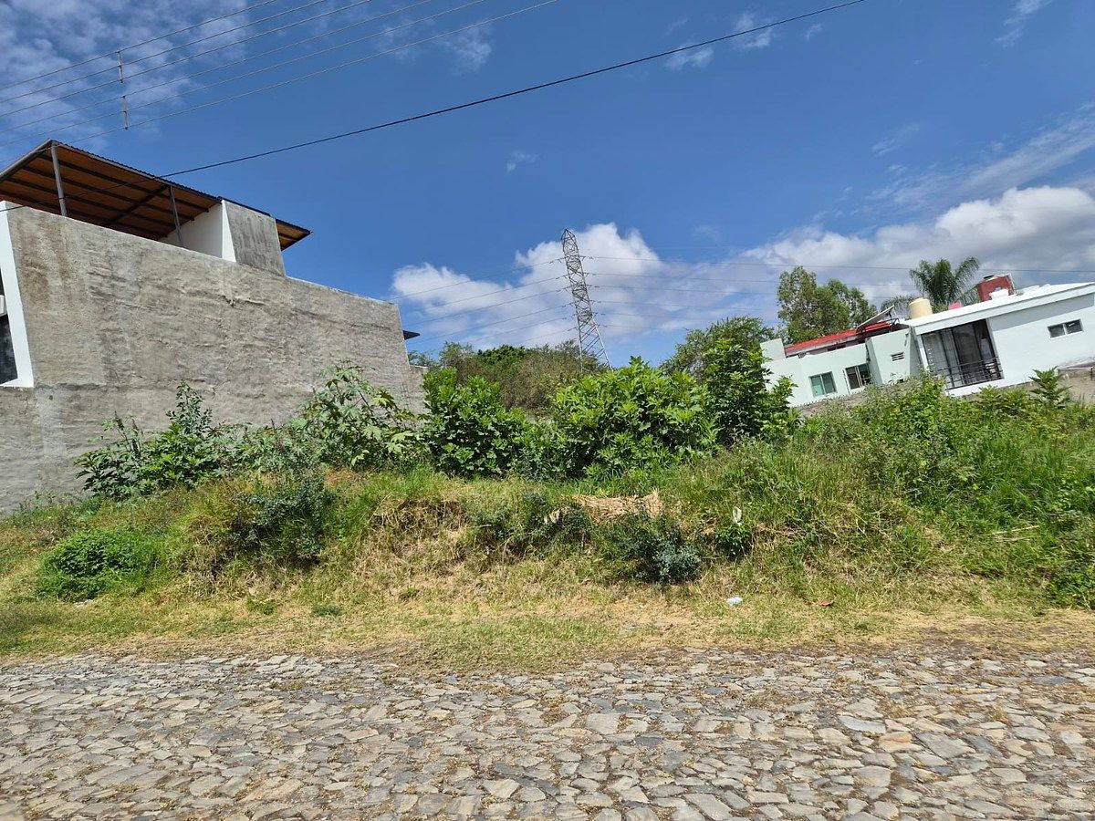 TERRENO DE OPORTUNIDAD | CUENTA CON CIMENTACIÓN, foto 1 de 4