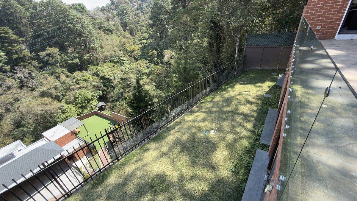 8 de 21: Jardin Posterior