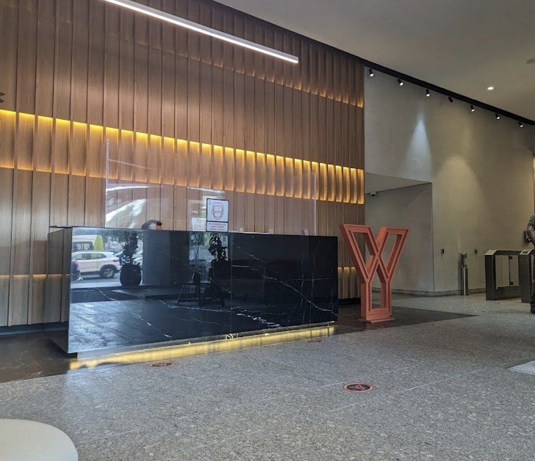 1 de 14: Lobby del edificio