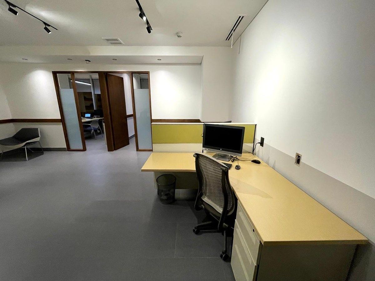 3 de 14: Área de co working y cocineta