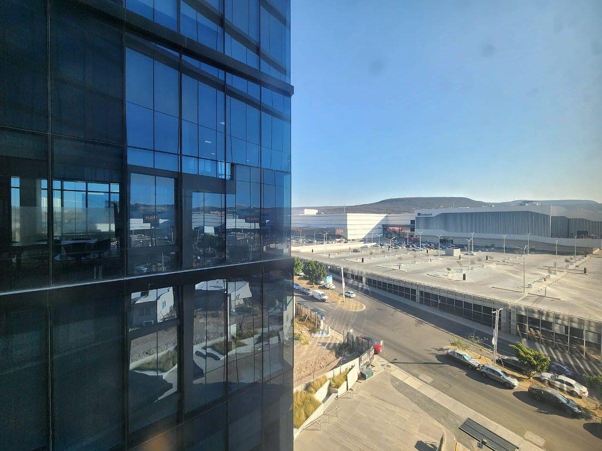 3 de 17: VISTA OFICINA