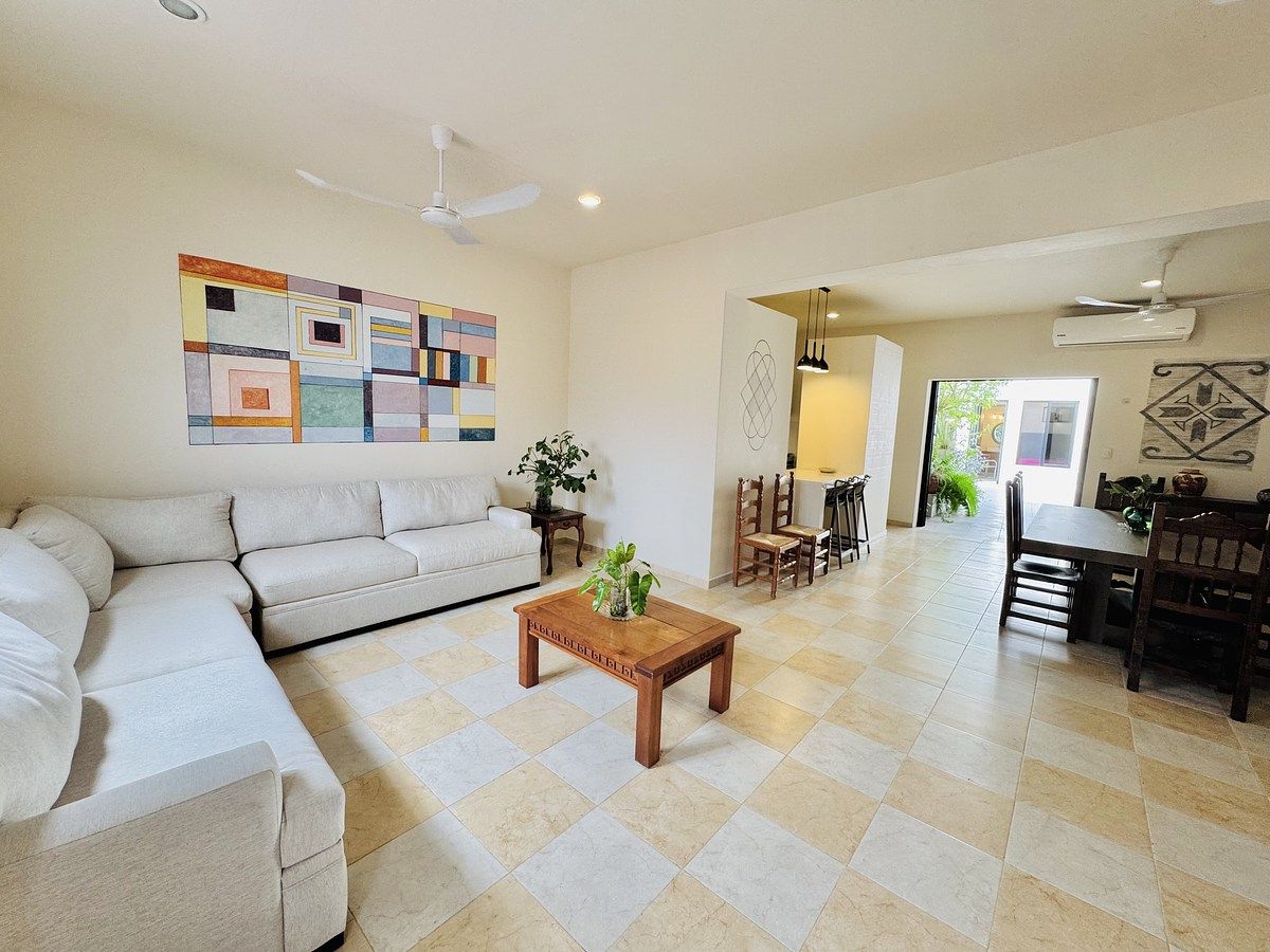 2 de 23: Sala y comedor