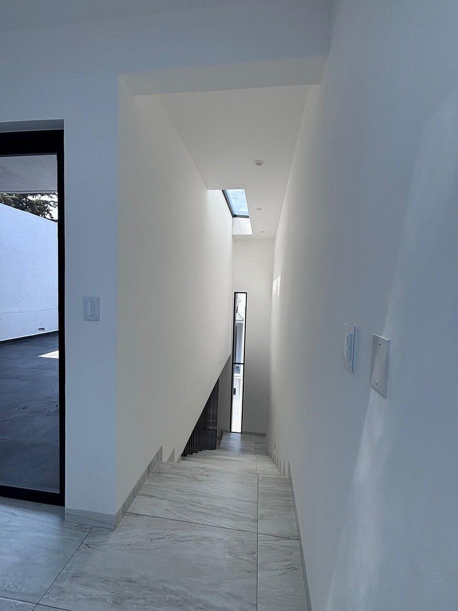 15 of 18: Escaleras a terraza