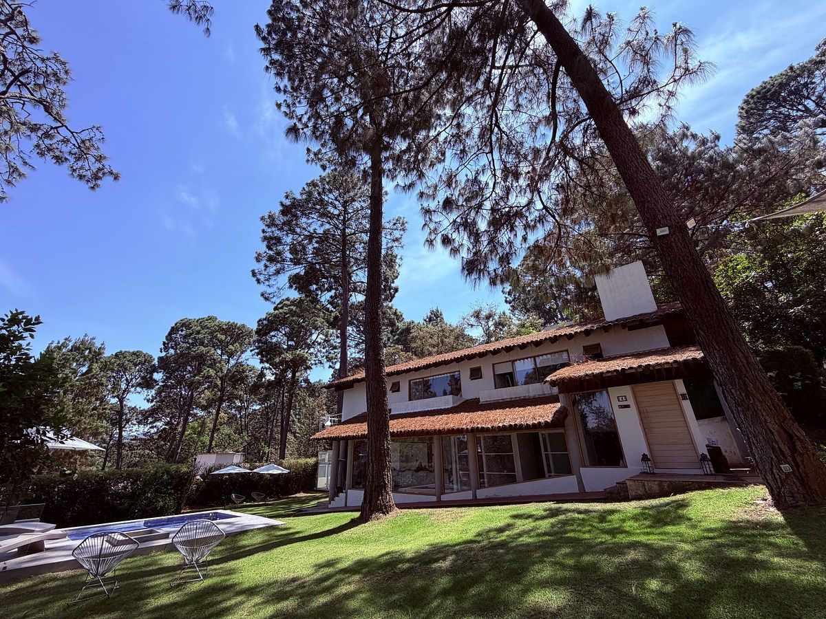 2 de 23: Vista Exterior de La Casa