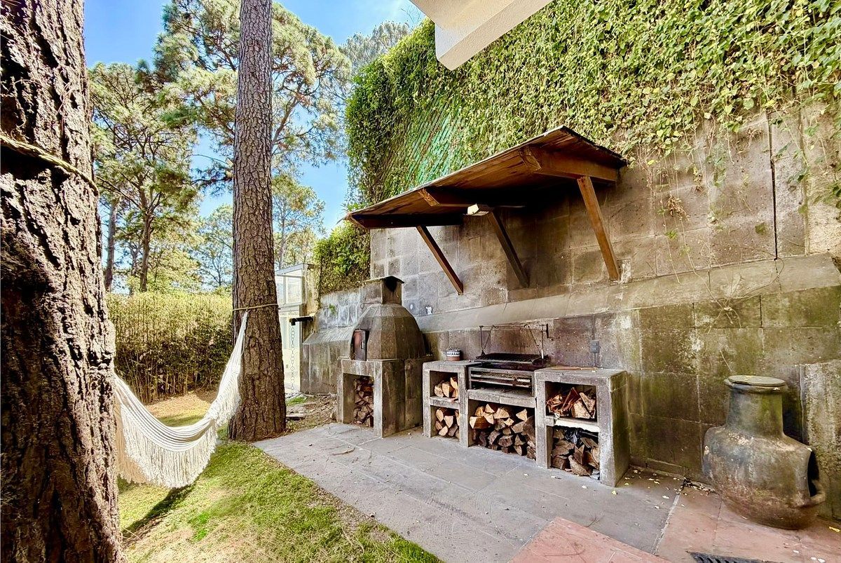 18 de 23: Area de Asador y Horno de Leña