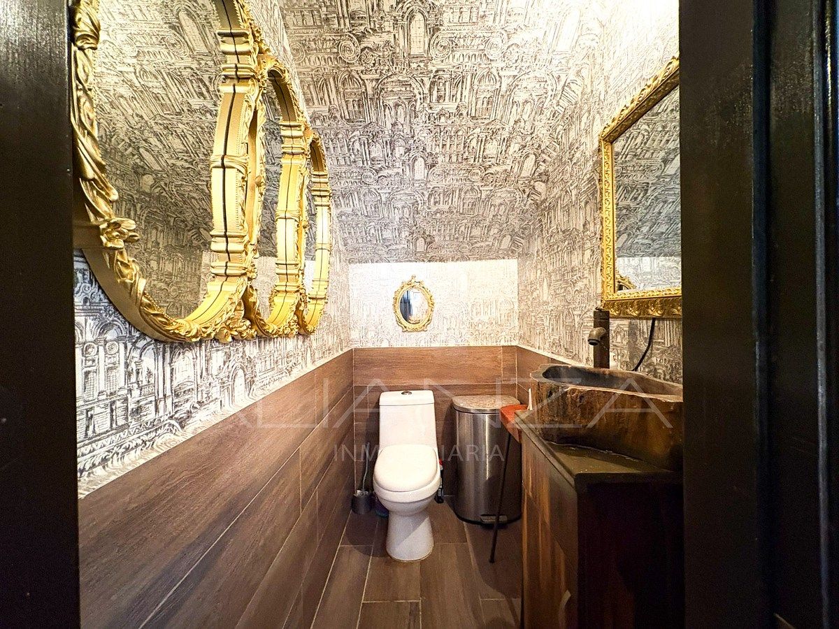 8 de 12: Baño primer nivel