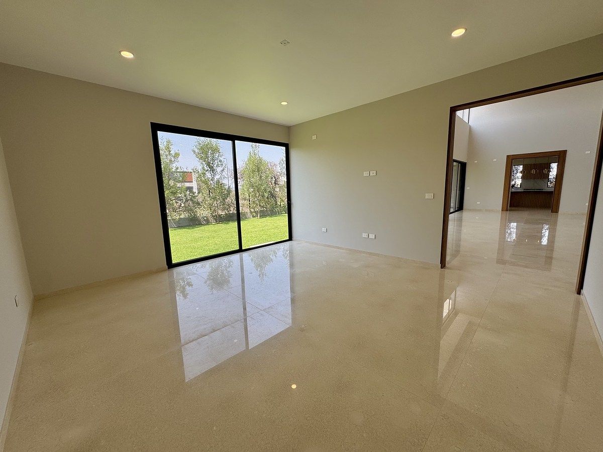 21 de 46: Salón de juegos