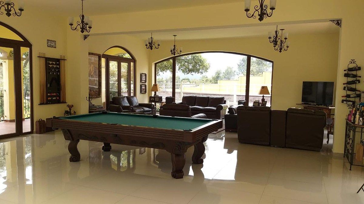 ESPECTACULAR CASA EN CONDOMINIO PRIVADO, VISTA AL BOSQUE ZONA ESMERALDA - foto 4