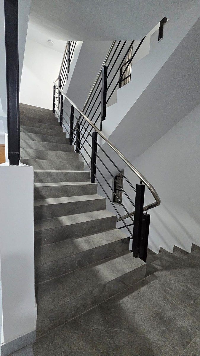 10 de 15: escalera común