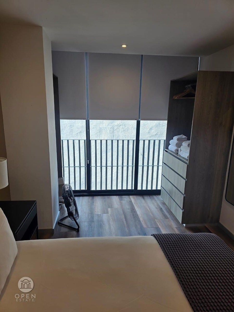 5 of 20: Closet de recamara