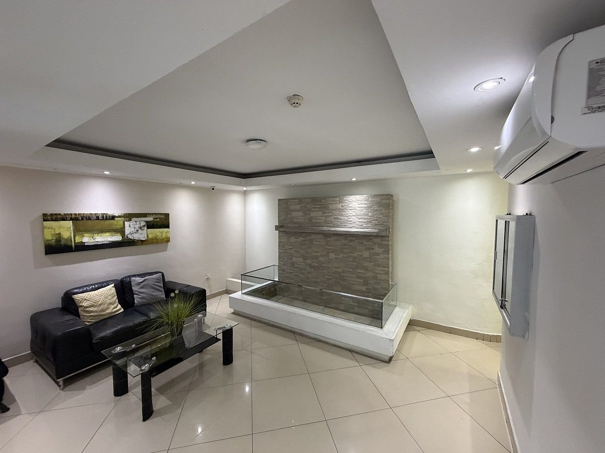 4 de 14: Lobby del edificio