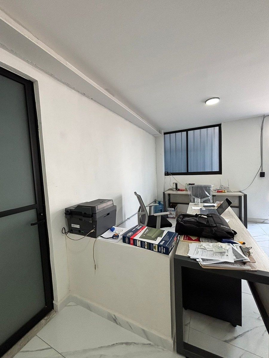 16 de 30: Sala de videoconferencias