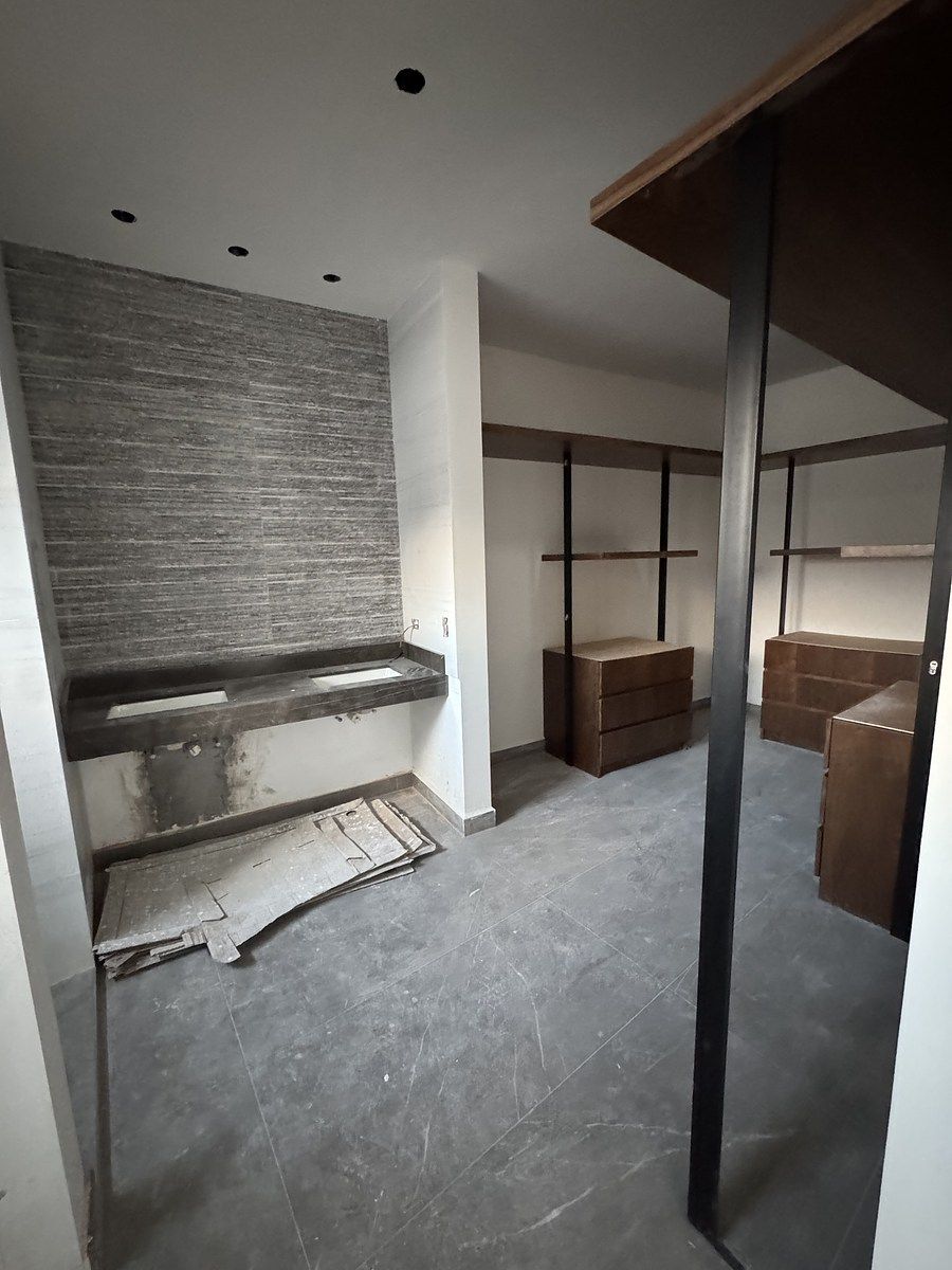 16 of 23: Baño principal