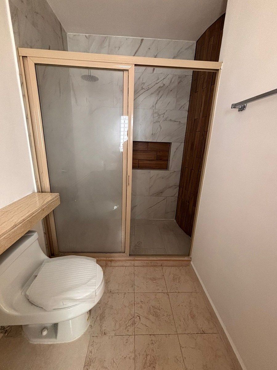 14 de 20: Baño Recámara secundaria 1