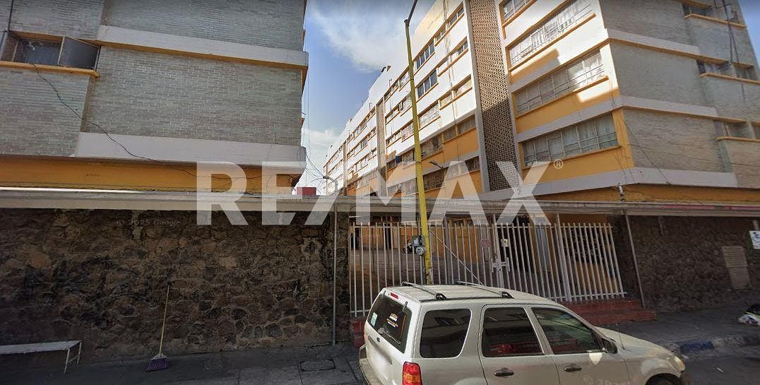 Departamento en Venta en Multifamiliar Francisco Zarco