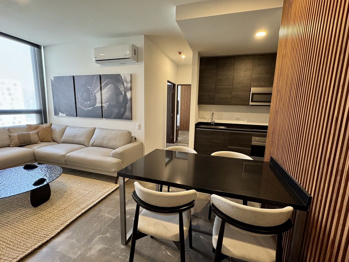 4 de 14: Sala y comedor