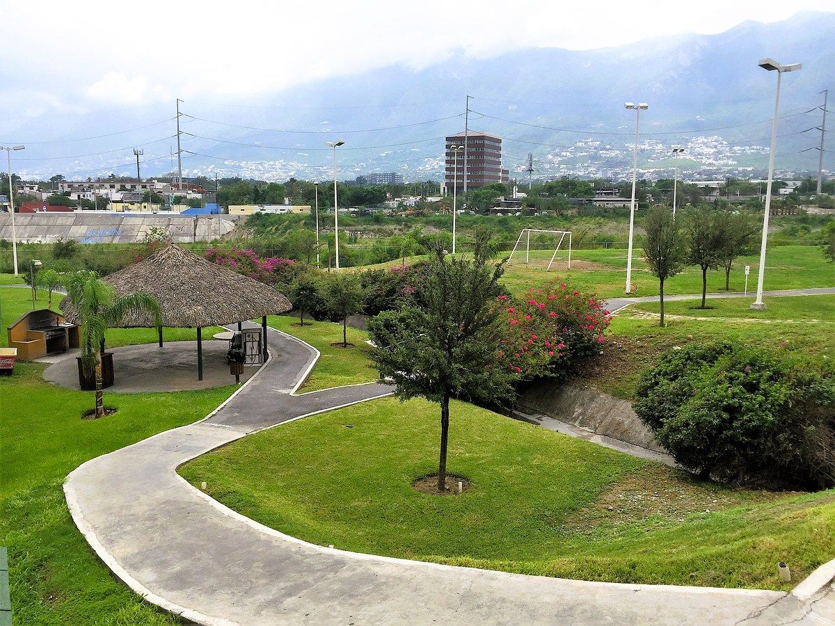 20 de 21: Palapas con Asadores