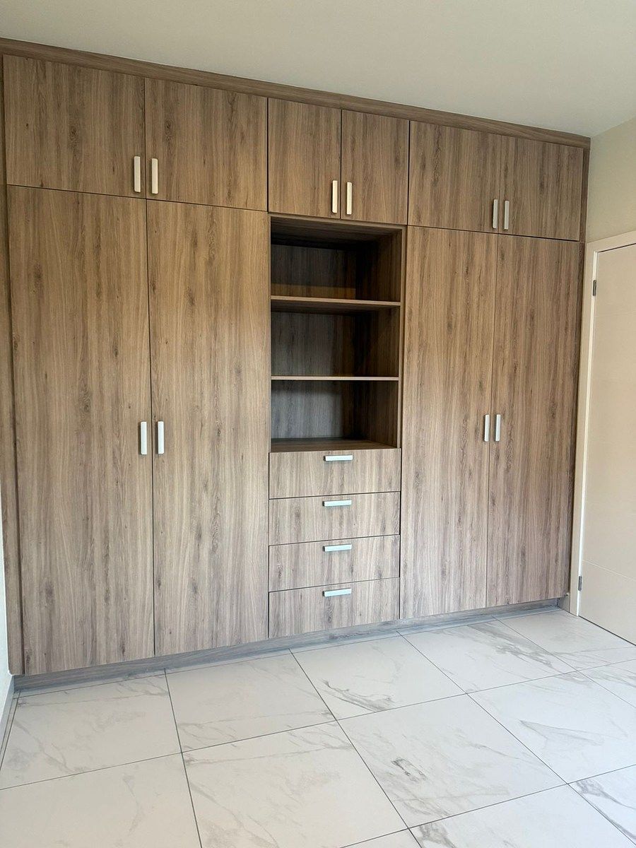 11 de 11: CLOSET RECAMARA 1