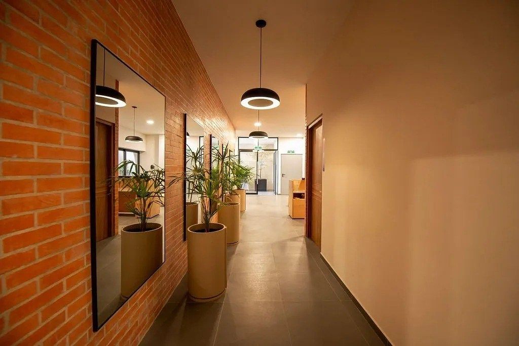 2 de 16: Ingreso primcipal Sant Uriel