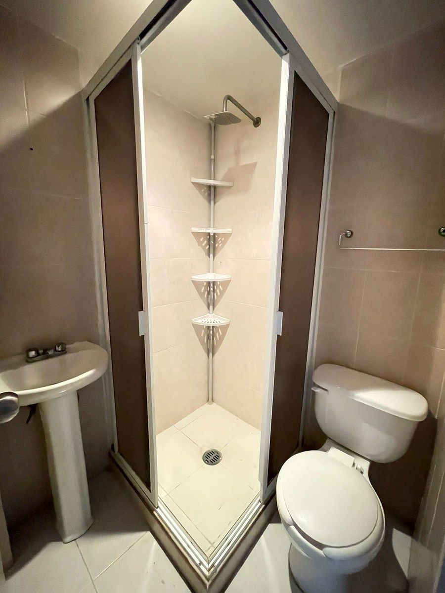 13 de 18: Baño