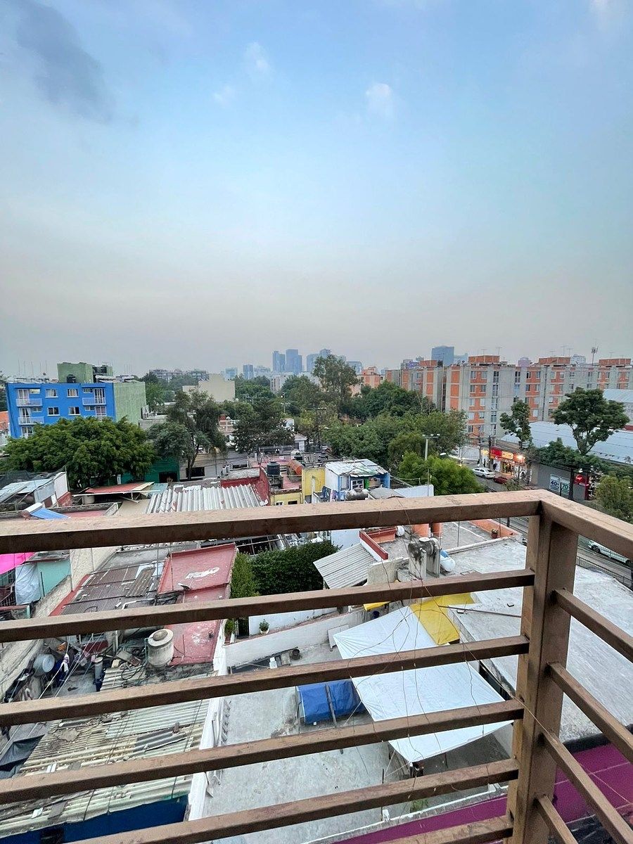 7 de 18: Balcón recámara 2