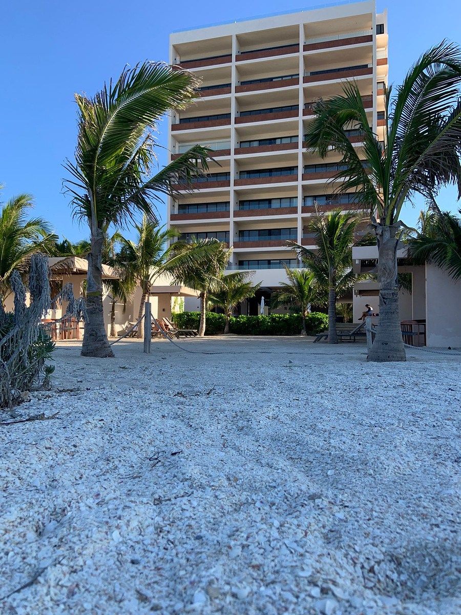 1 of 24: FACHADA DESARROLLO