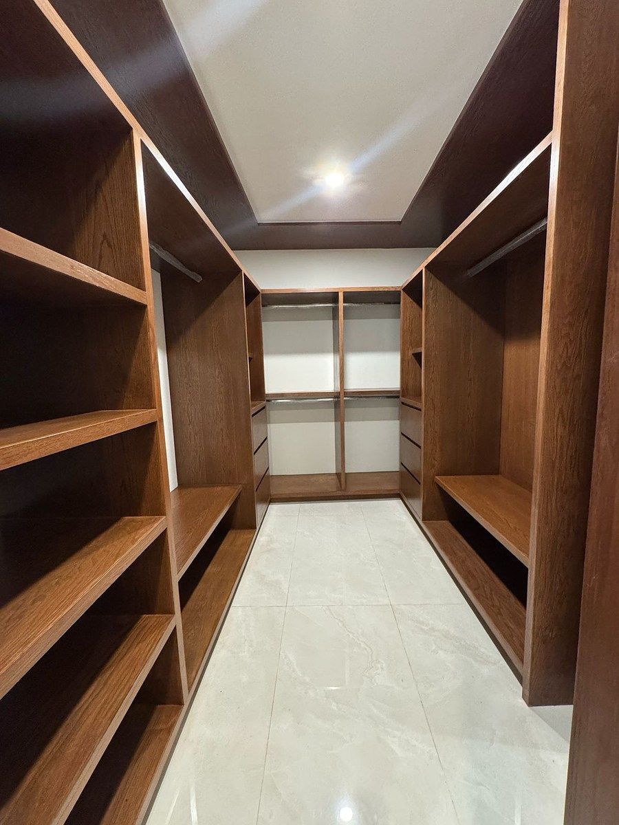 13 de 15: Vestidor recamara principal