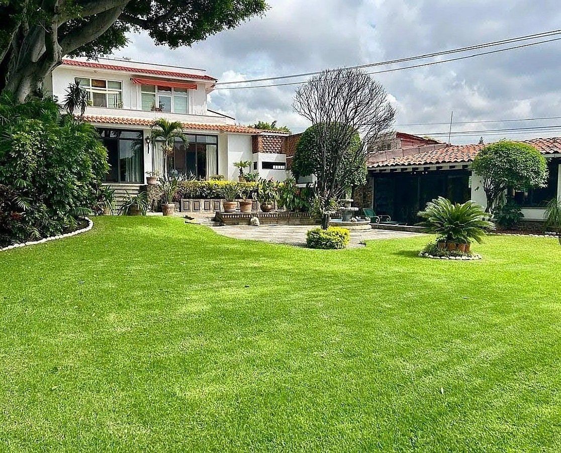 House in Lomas de Atzingo, Cuernavaca, photo 2 of 22