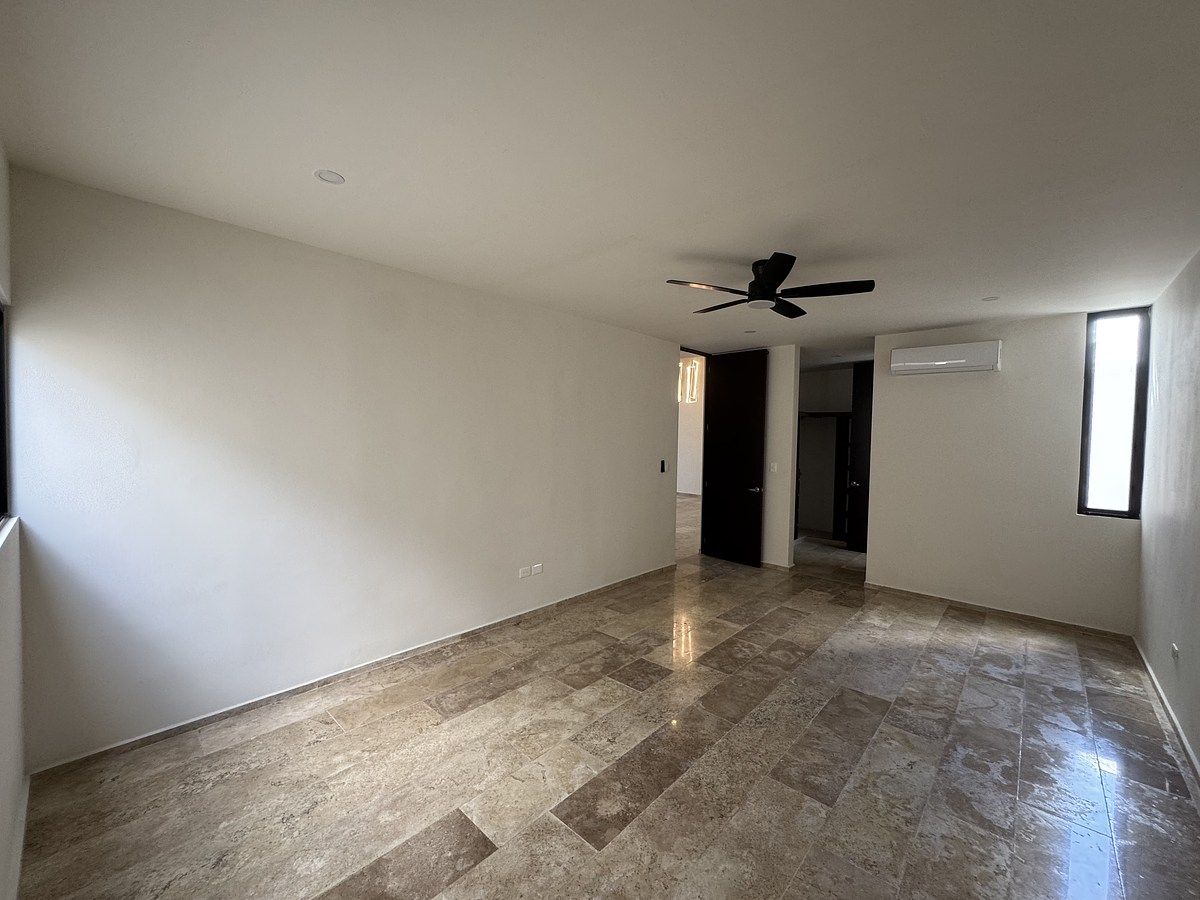 7 of 38: habitación planta baja