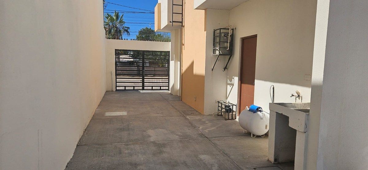 17 de 23: Cochera para dos autos