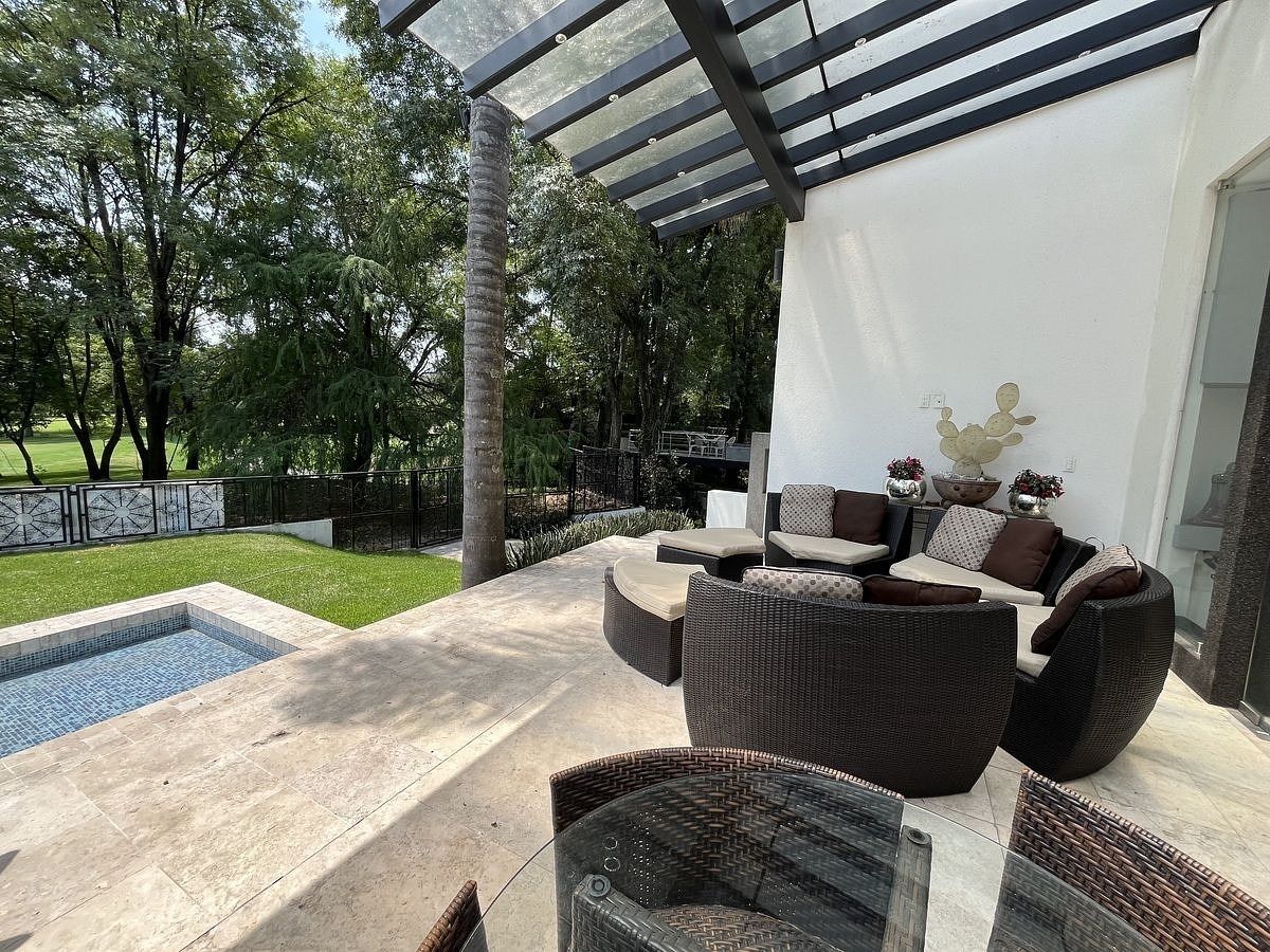 CASA EN VENTA DENTRO DEL CLUB DE GOLF MEXICO - foto 1