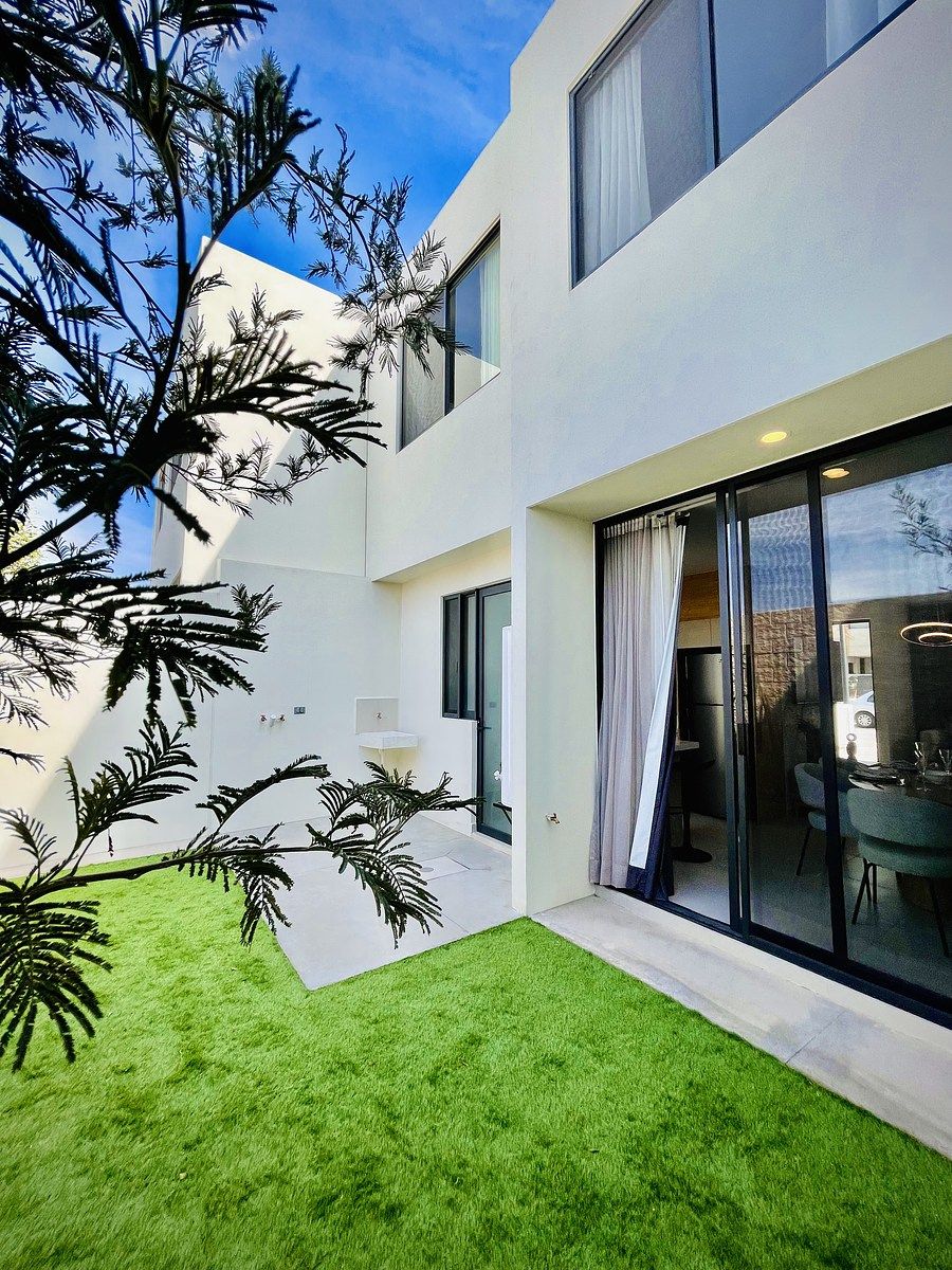Casa en venta en ZIBATA | Acabados de lujo | Estudio | Amenidades con alberca. - foto 5