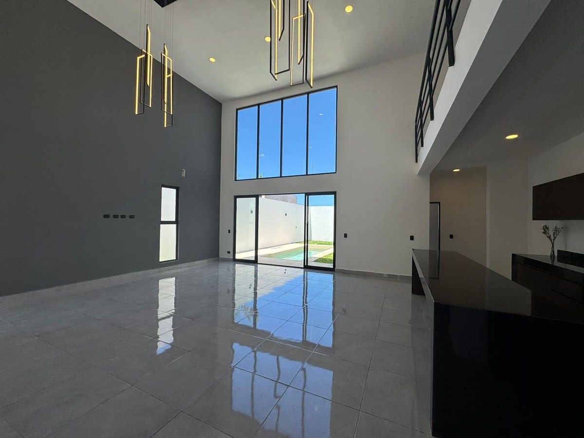 3 de 33: Área de sala comedor y  cocina