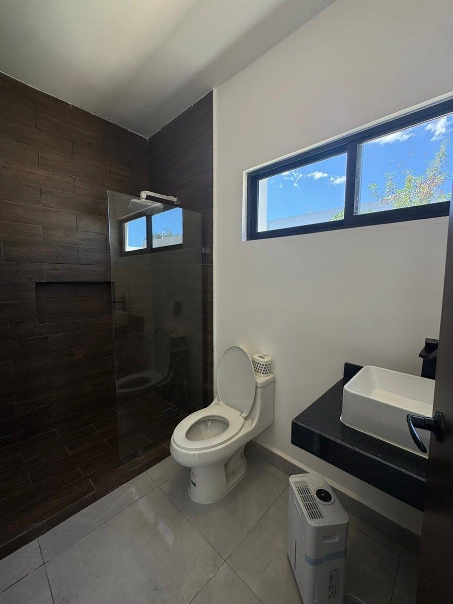 9 de 33: Baño planta baja