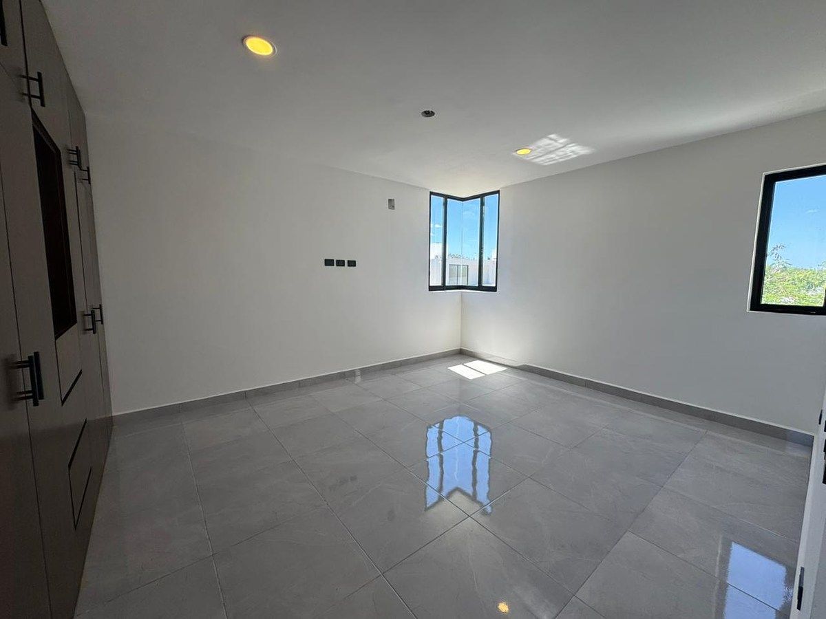 16 de 33: Recámara planta alta