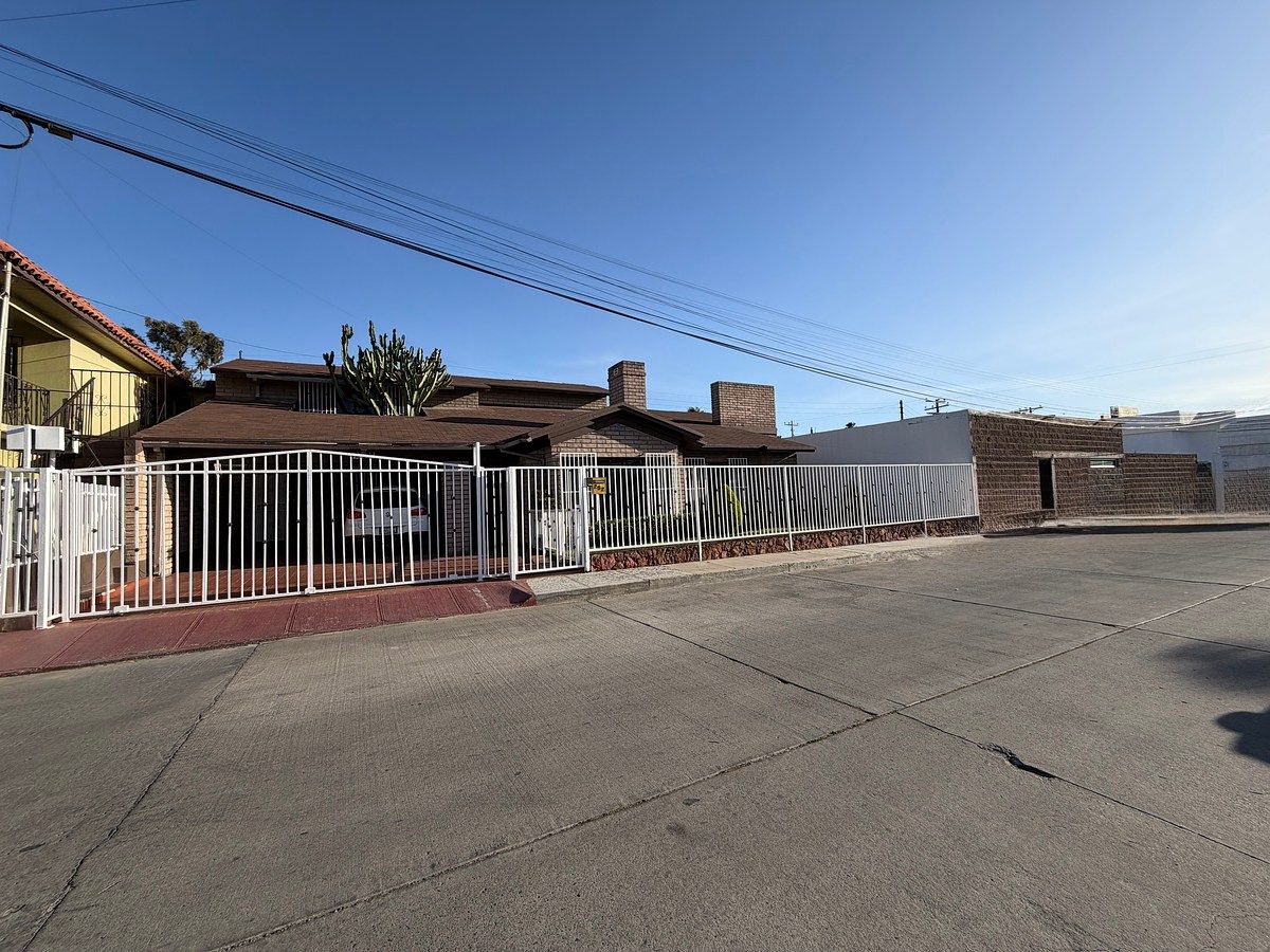 Casa en Venta en Fraccionamiento Nueva Ensenada, Ensenada, B. C.